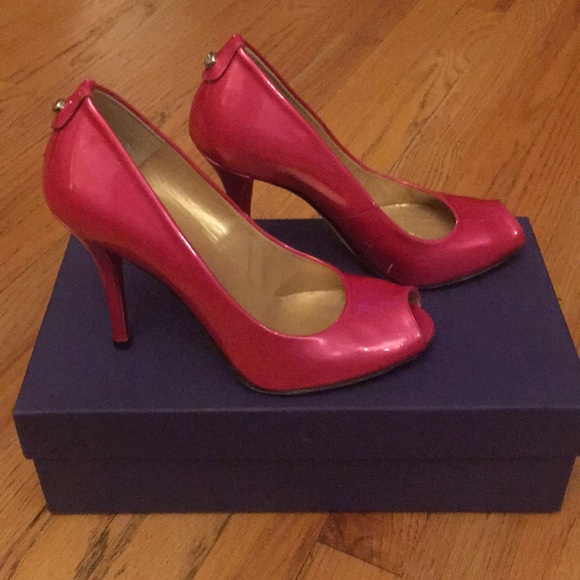 Stuart Weizmann Open Toe Pumps - Picture 2 of 7